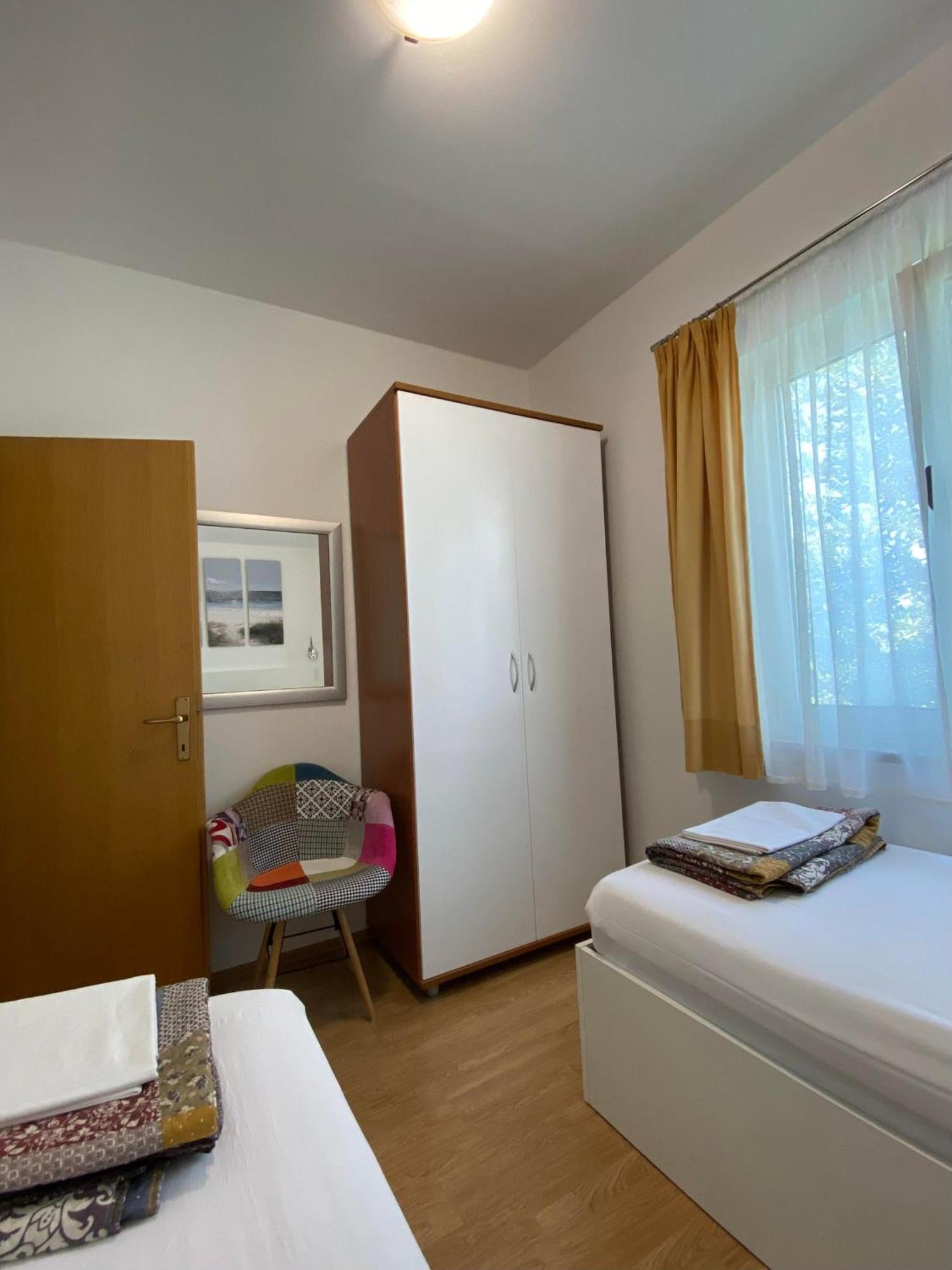 Apartments Saric Biograd Na Moru Exterior photo